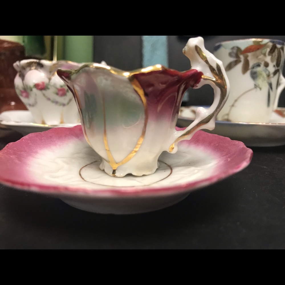 Tiny Tea cups - Picture 4 of 6